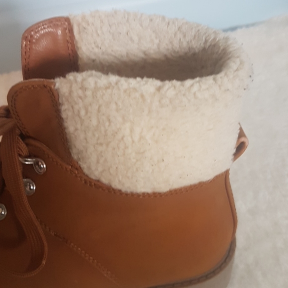 Forever 21 tan boot - Picture 6 of 9